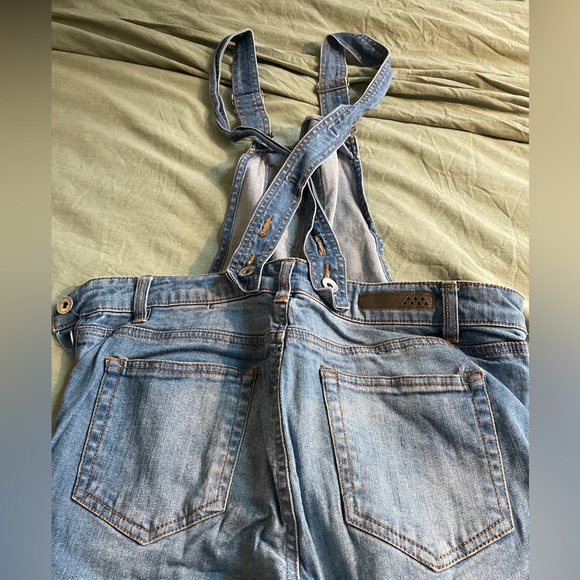 Jean overalls - Picture 5 of 6